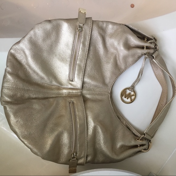 Michael Kors Layton pale gold metallic hobo bag - Picture 6 of 6